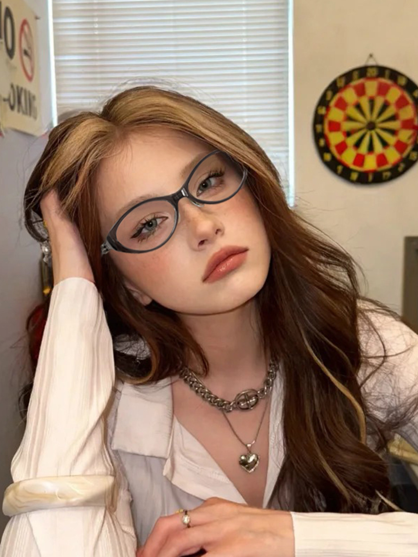 Ultra-Light Retro European and American Style Eyeglass Frames for Women with Myopia, Can Be Customized with High Prescription, Blue Light Blocking, High-End Feel, Small Frame, Nose Pads, Eyewear Frame