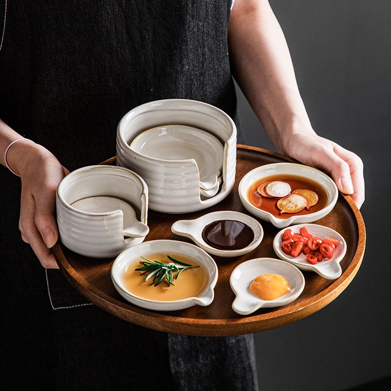 Japanese dipping sauce dish ceramic creative salad soy sauce vinegar pickle dish trumpet hand holding snack dish home seasoning sauce dish