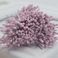 Около 400 матовых светлых фиолетовых