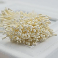 Около 400 скраба молока белый