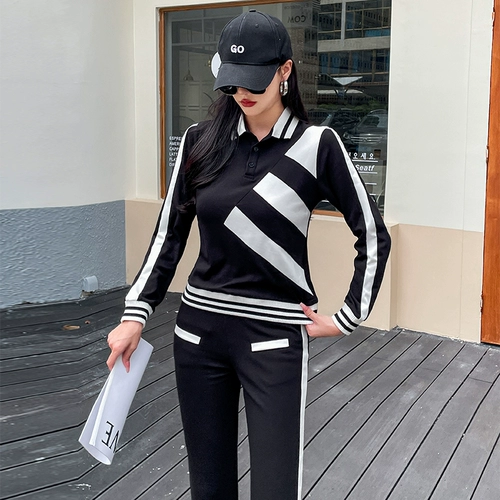 Тонкий спортивный костюм, приталенные штаны-клёш, комплект для отдыха, 2025 года, для бега