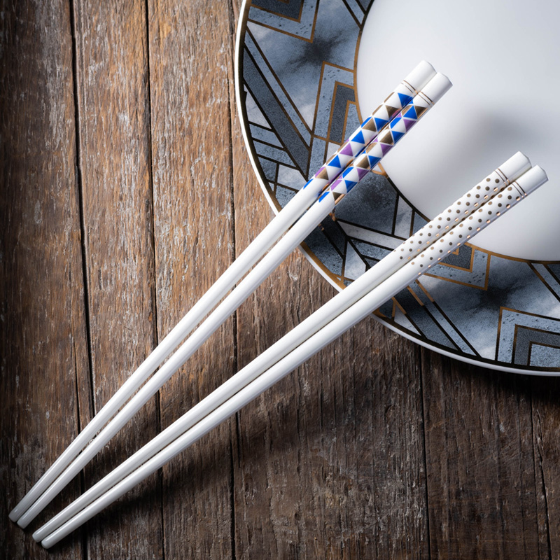 Lovely move Japanese - style pointed anti - skid ceramic chopsticks 10 suit high - end gift box family with chopsticks