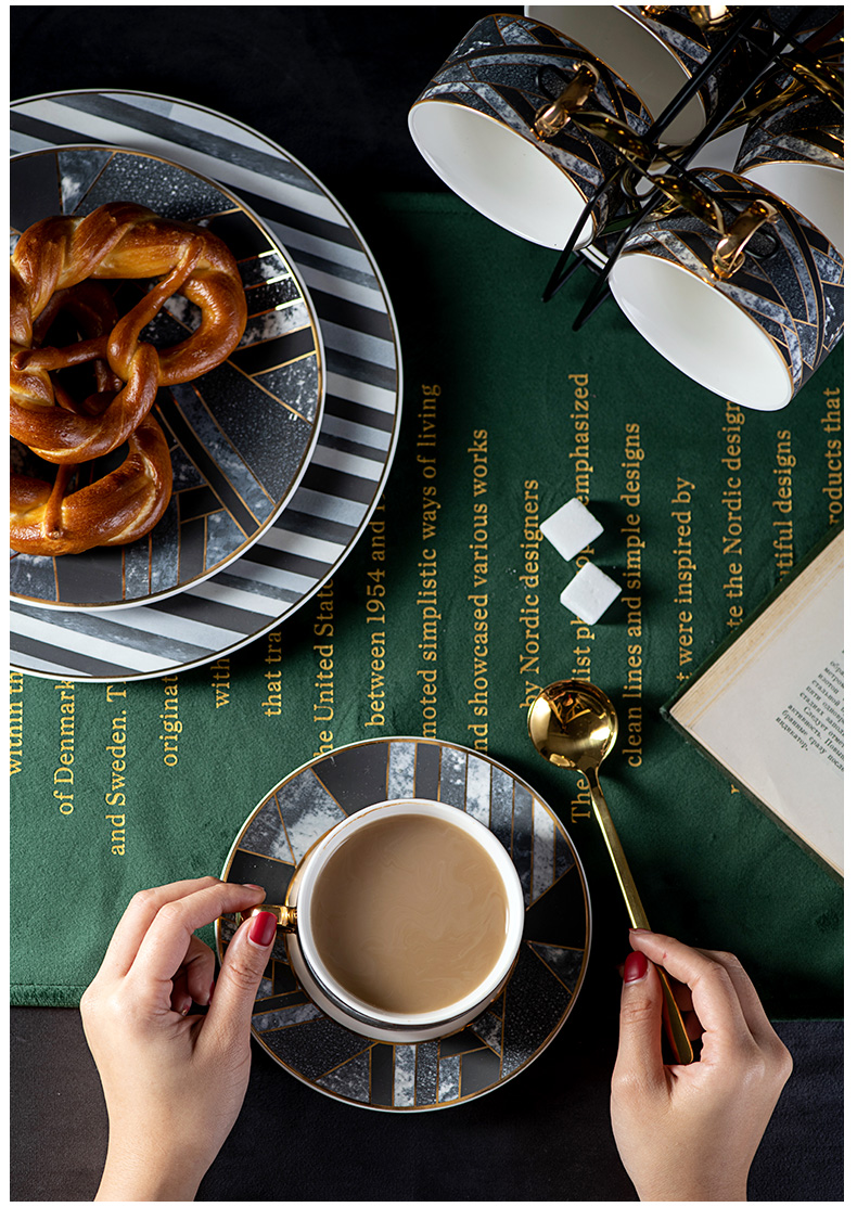 North European style coffee cups and saucers suit ceramic English afternoon tea tea set suit western - style black tea cup cup home