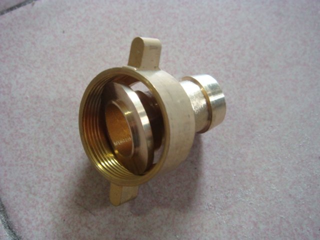 三缸活塞泵进水管接头车用洗车机进水管接头打药机农用喷雾器专用