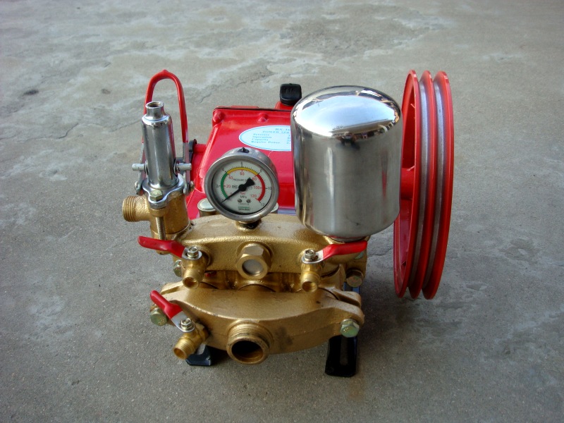 Exported national standard 30 English standard three-cylinder plunger pump power motorized sprayer sprayer high-pressure pesticide machine