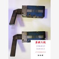 Rexroth main engine pneumatic valve. Second-hand disassembled parts will not be returned or exchanged. Directly disassembled and photographed without delivery.