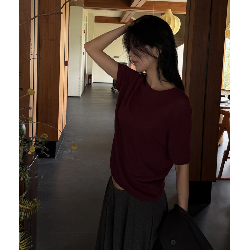 Aetherll Retro Burgundy Round Neck Knitted T-Shirt for Women Early Autumn Loose Short Wool Base Top 050307 Aetherll Retro Burgundy Round Neck Knitted T-Shirt for Women Early Autumn Loose Short Wool Base Top 050307