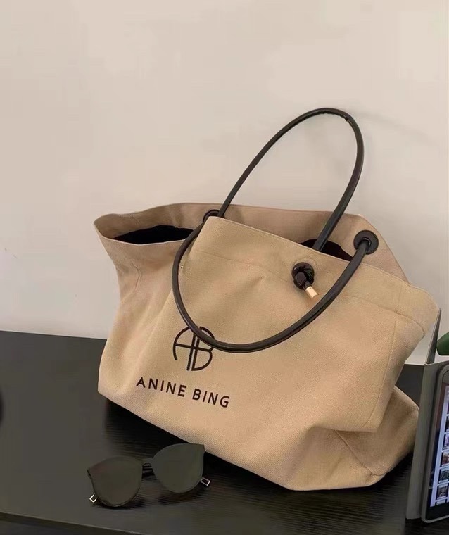 Square Tote Bag with New York Blogger Designer Saffiron Logo Print, Large Capacity and Practical