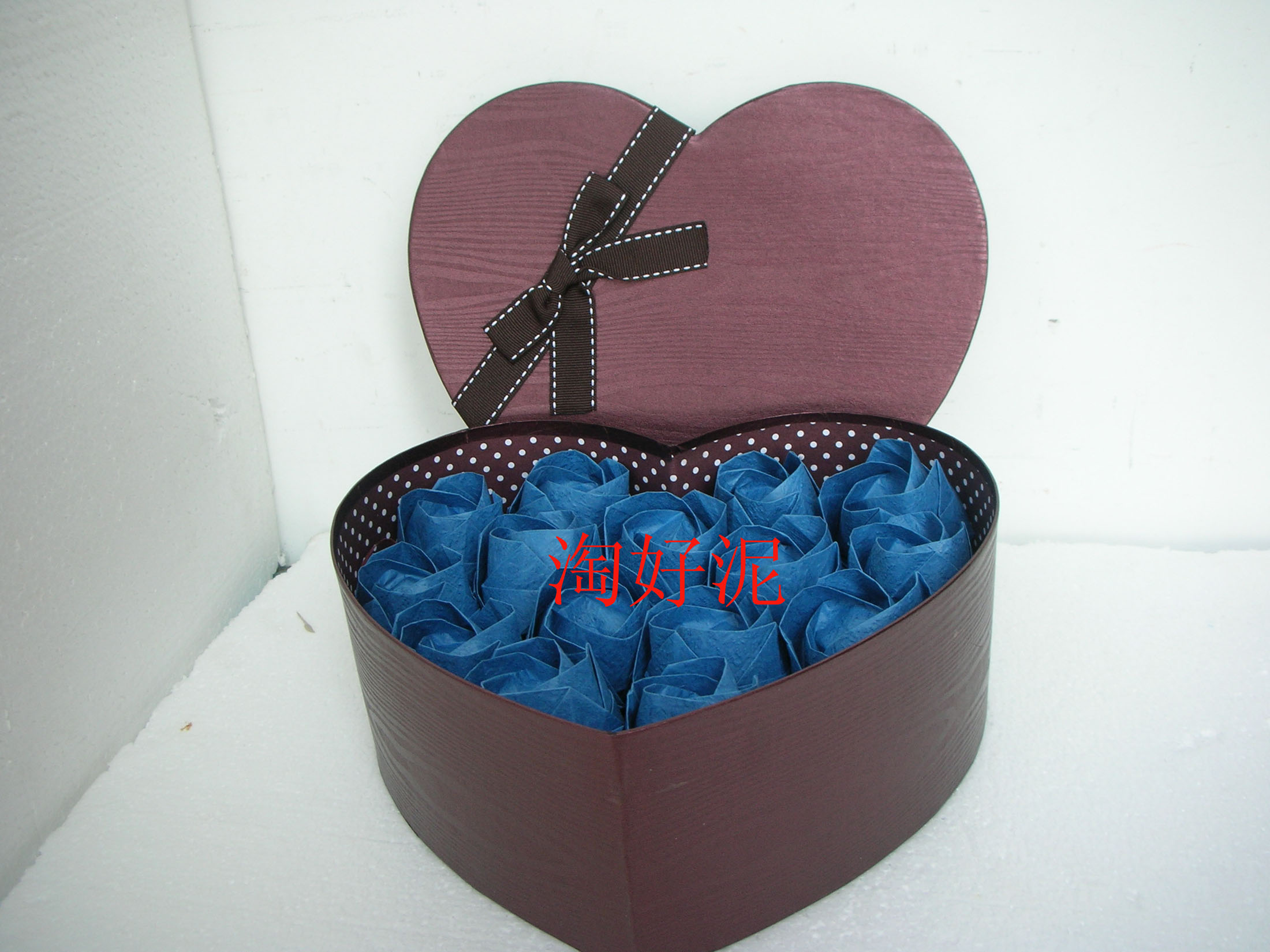 Kawasaki Rose Folded Paper Rose Finished Kawasaki Rose Finished Product Single Flower 20 * 20cm Paper Spot 