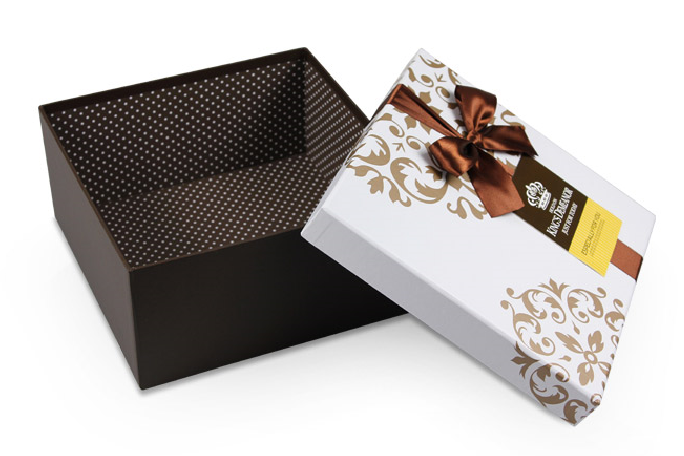 Special Size High Gear Gift Packaging Box Mega Gift Box 26 * 26 * 13cm Wedding white full 50