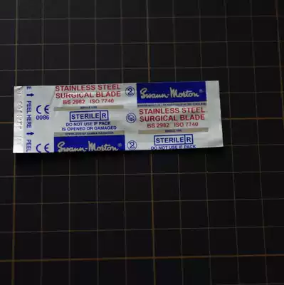 11 blade scalpel stainless steel blade UK original imported swann-morton