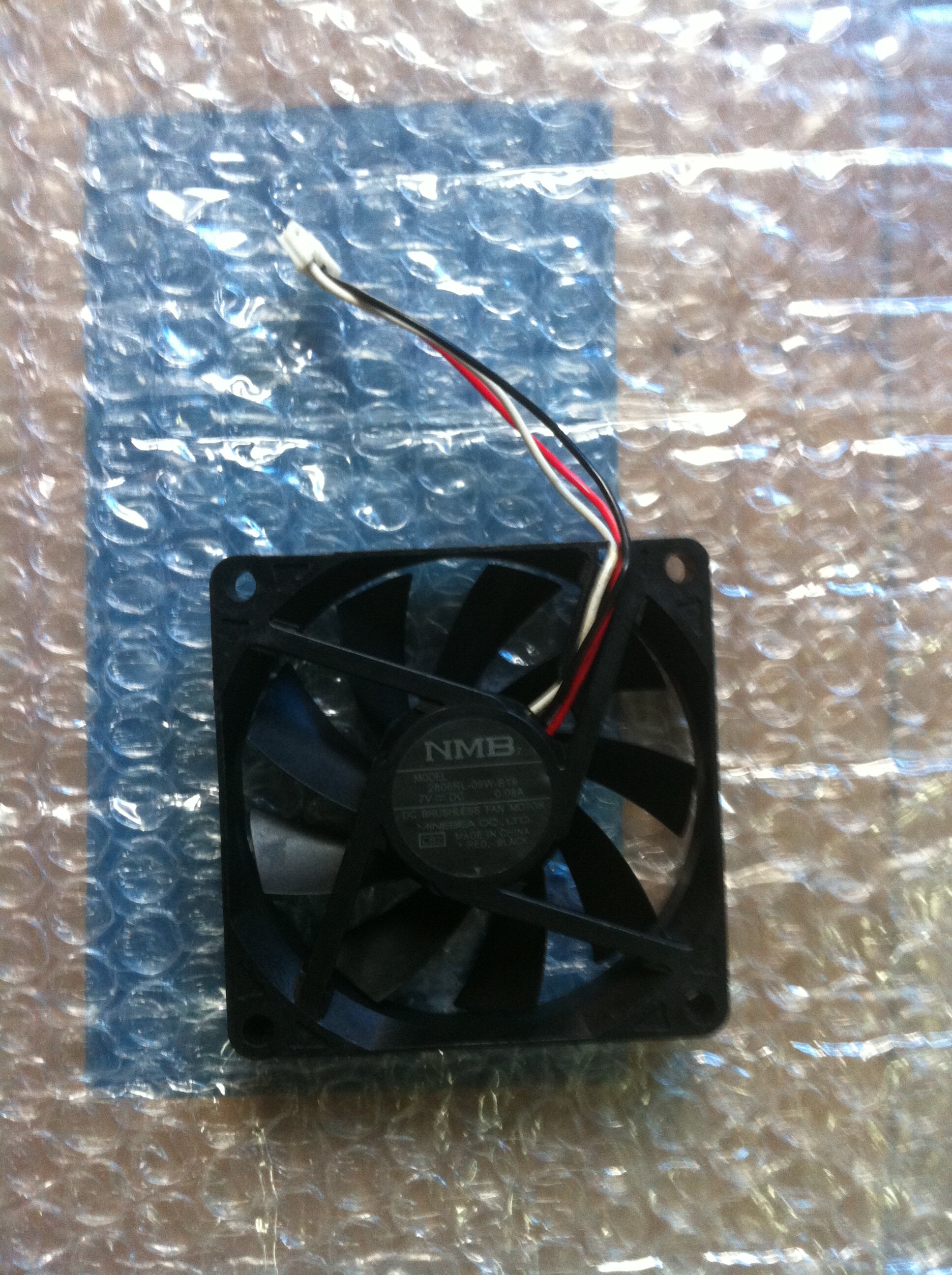 Original dress Japanese MNB 7015 2806RL-09W-B19 DC7V 0 08A server heat dissipation fan CB2