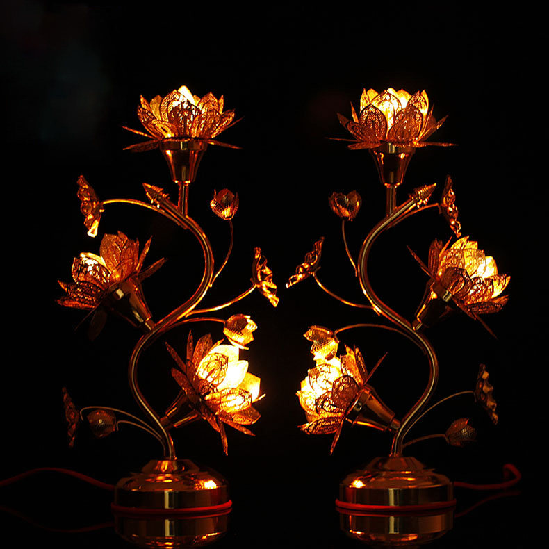 Home Buddha's Golden Lotus Lamp for the Former Samsung Power for the Lights and Buddha Lights and lanterns for the Lord of the Gods Lantern Festival.