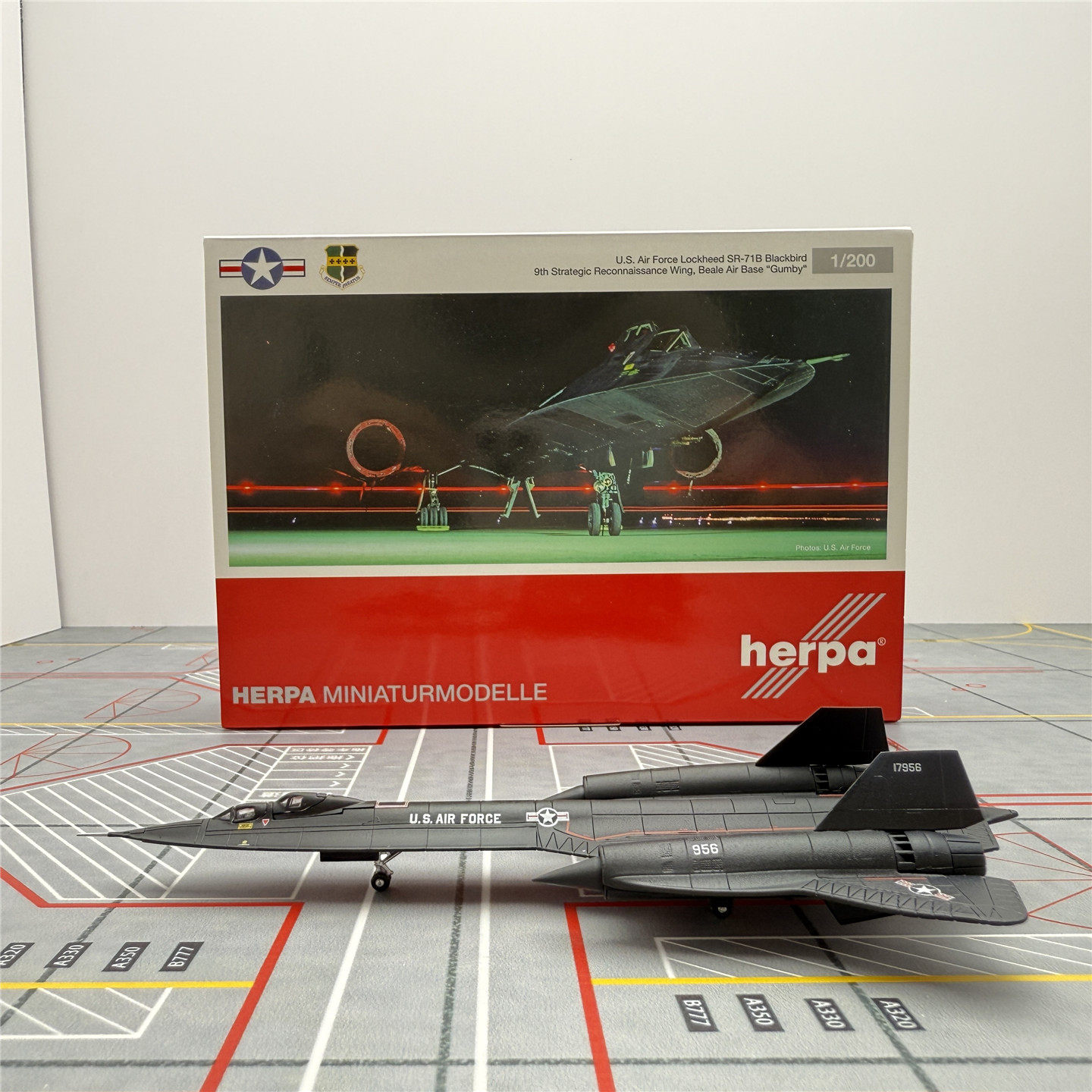 Herpa 1/200 US Air Force, Blackbird SR-71 alloy reconnaissance
