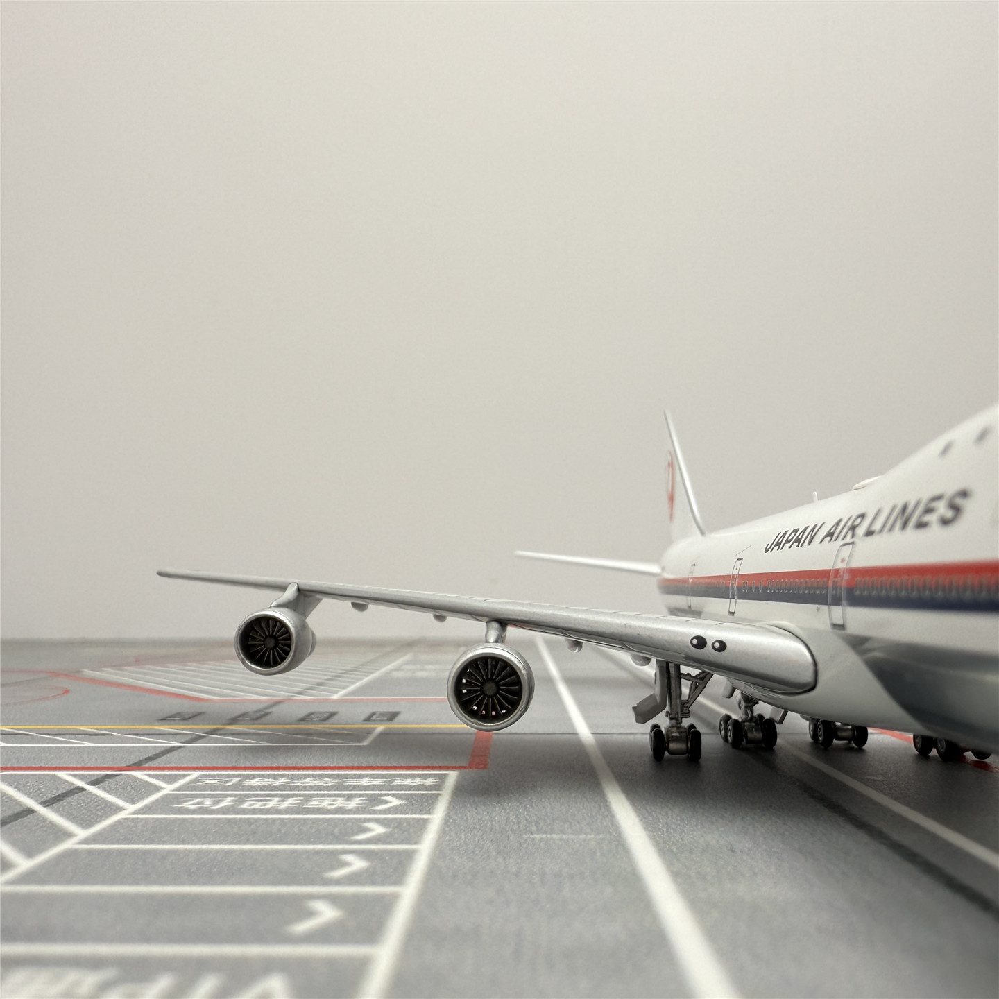 HX Models 1/400 JAL Aviation B747-100 JA8101 Alloy Aircraft