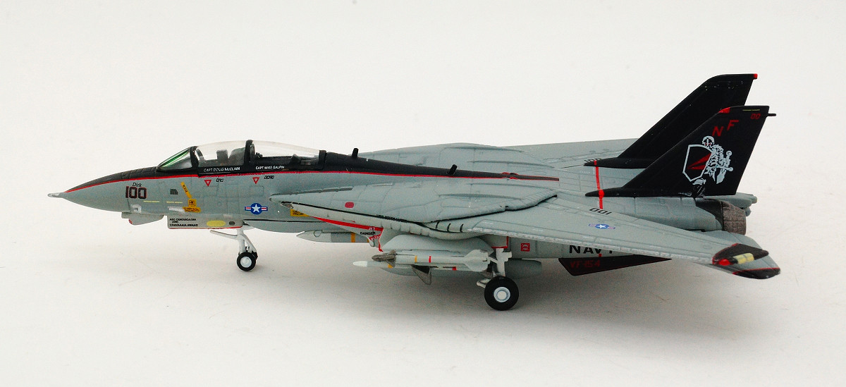Hogan 1:200 US Navy Grumman F-14A Tomcat VF-154 HG6597 | eBay
