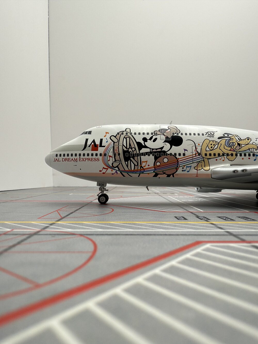 SQ Wings 1:200 JAL Japan Airlines Boeing B747-400D Aircraft Model