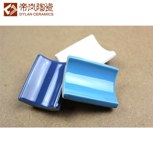 Бассейн с аксессуарами, мозаика