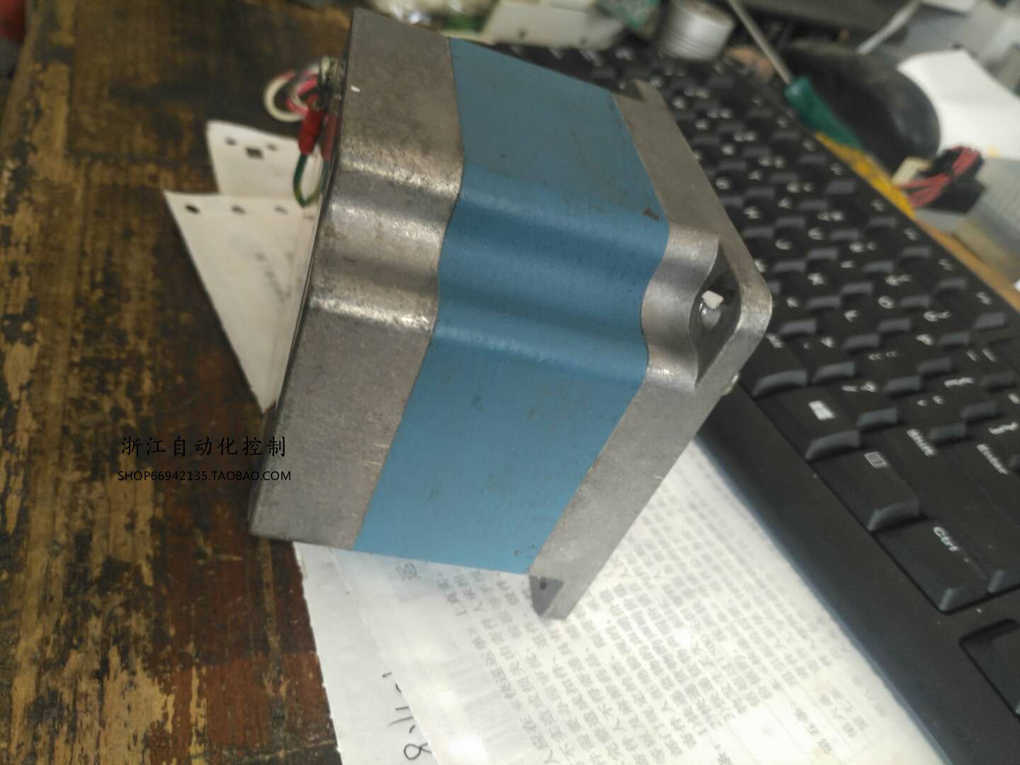 Old Superior stepper motor KML091F-108 used. Test well