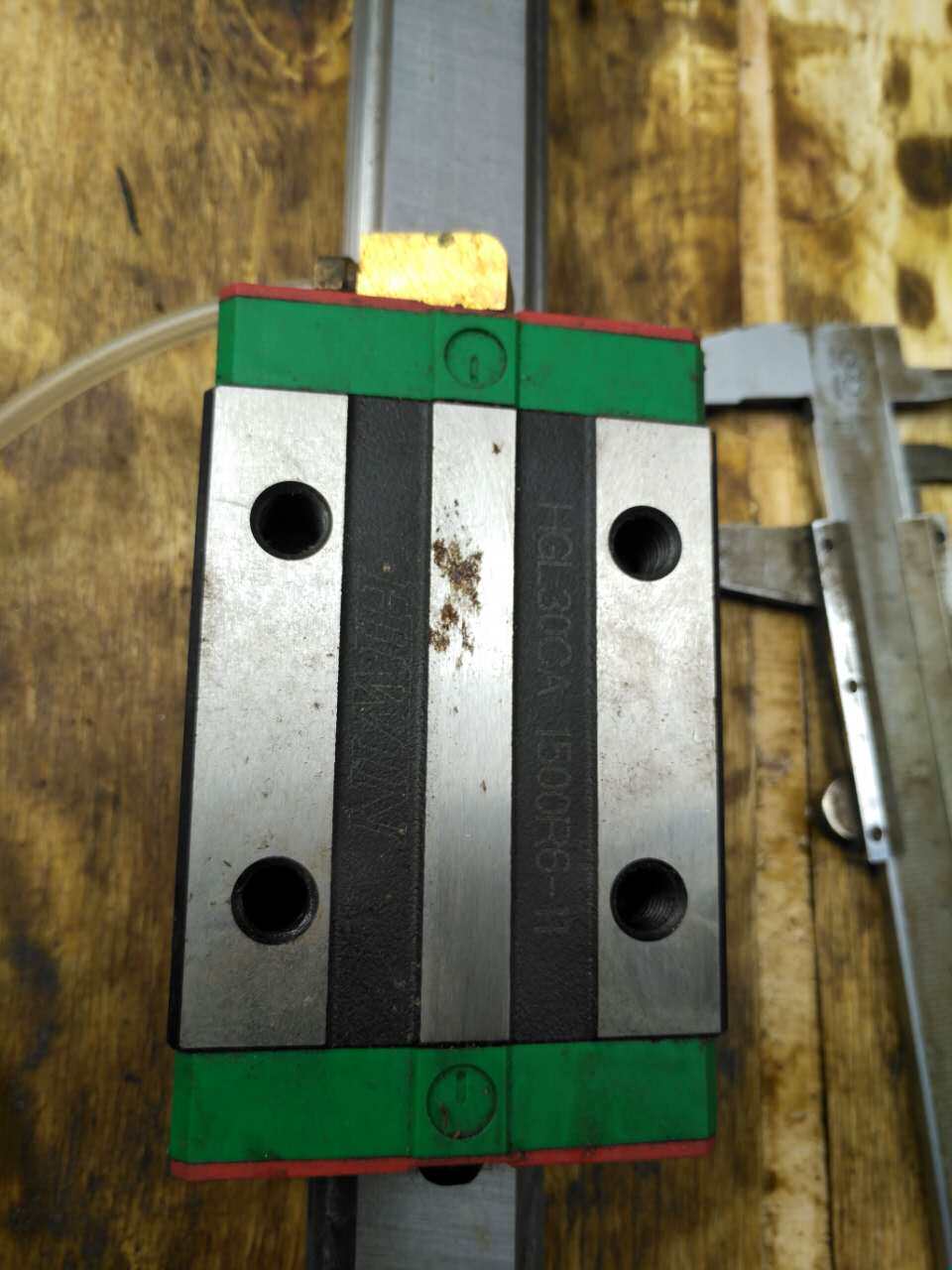 Taiwan HIWIN on silver linear guide slider HGL30CA used guide rail length 40 cm