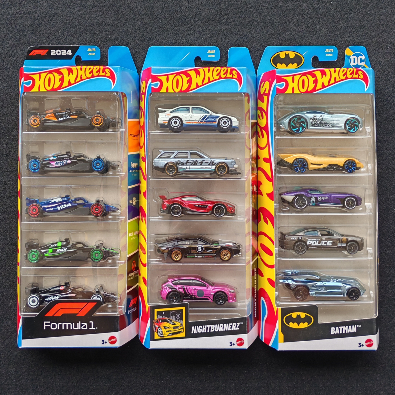 Hot Wheels Hot Little Sports Car Traffic Set 5-Pack Truck Sports Car Licensed Collectible Racing Car Model Toy