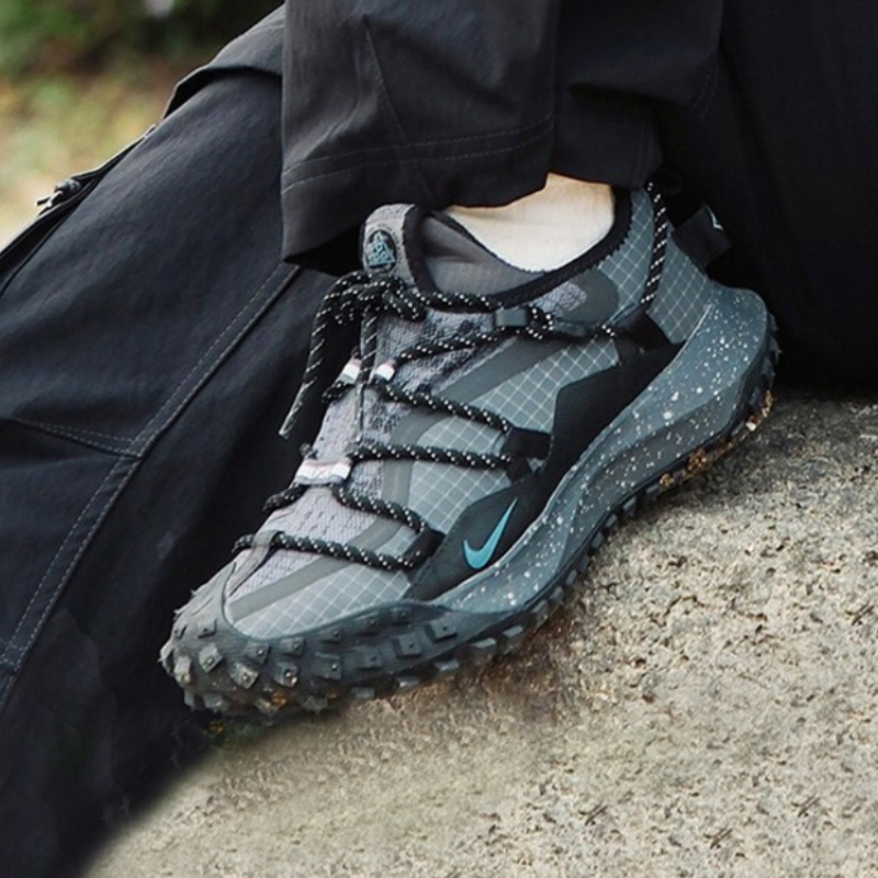 Nike Men's Shoes Acg Mountain Fly Outdoor Hiking and Cross-Country Running Shoes Ib7328-002 Nike Men's Shoes Acg Mountain Fly Outdoor Hiking and Cross-Country Running Shoes Ib7328-002