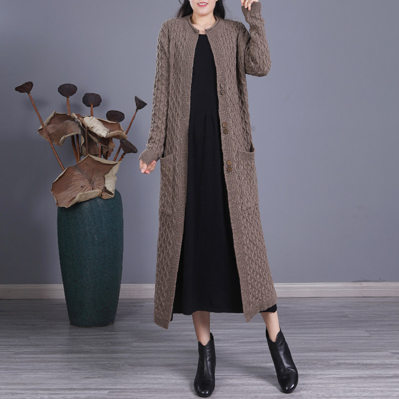 Sister Ou's autumn and winter new products literary retro thickened temperament medium and long version loose knitted jacket cardigan female 115