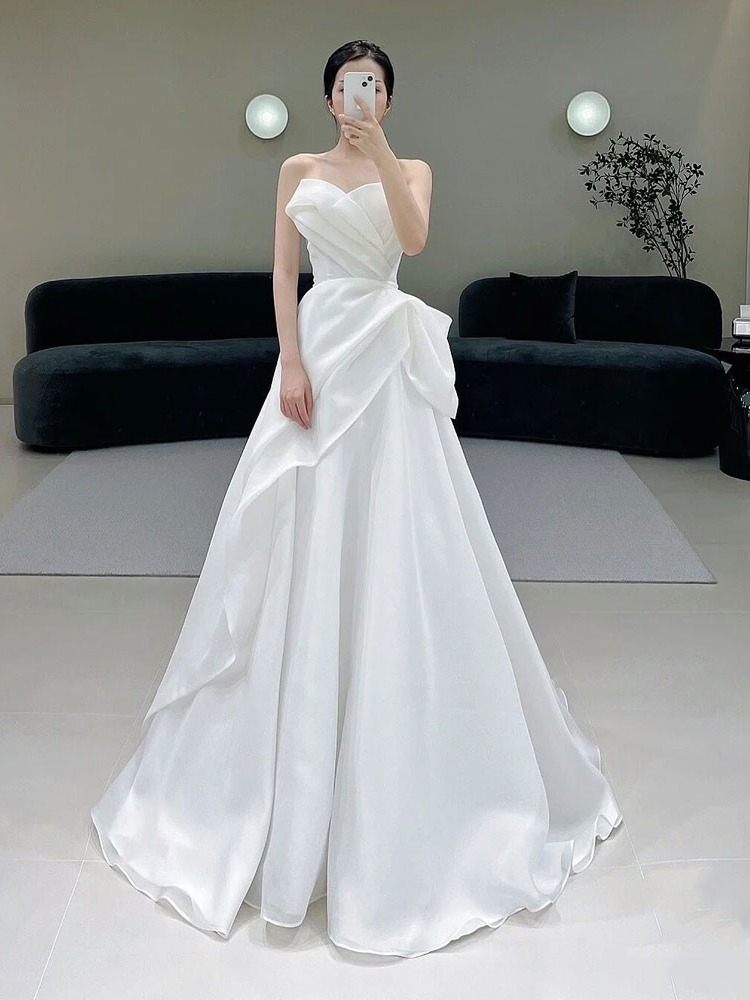 Wedding dress for bride, 2023 collection, lace dress Wedding dress for bride, 2023 collection, lace dress