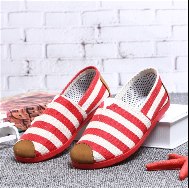 Spring new old Beijing cloth shoes women's shoes flat shoes shallow mouth comfortable slip-on casual mother shoes work shoes