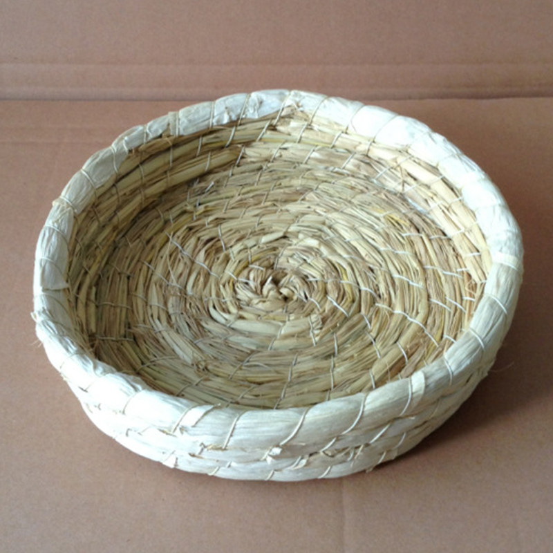 Small pet with grass nest grass house warm nest rabbit chinchilla guinea pig parrot winter warm nest grass house bird nest