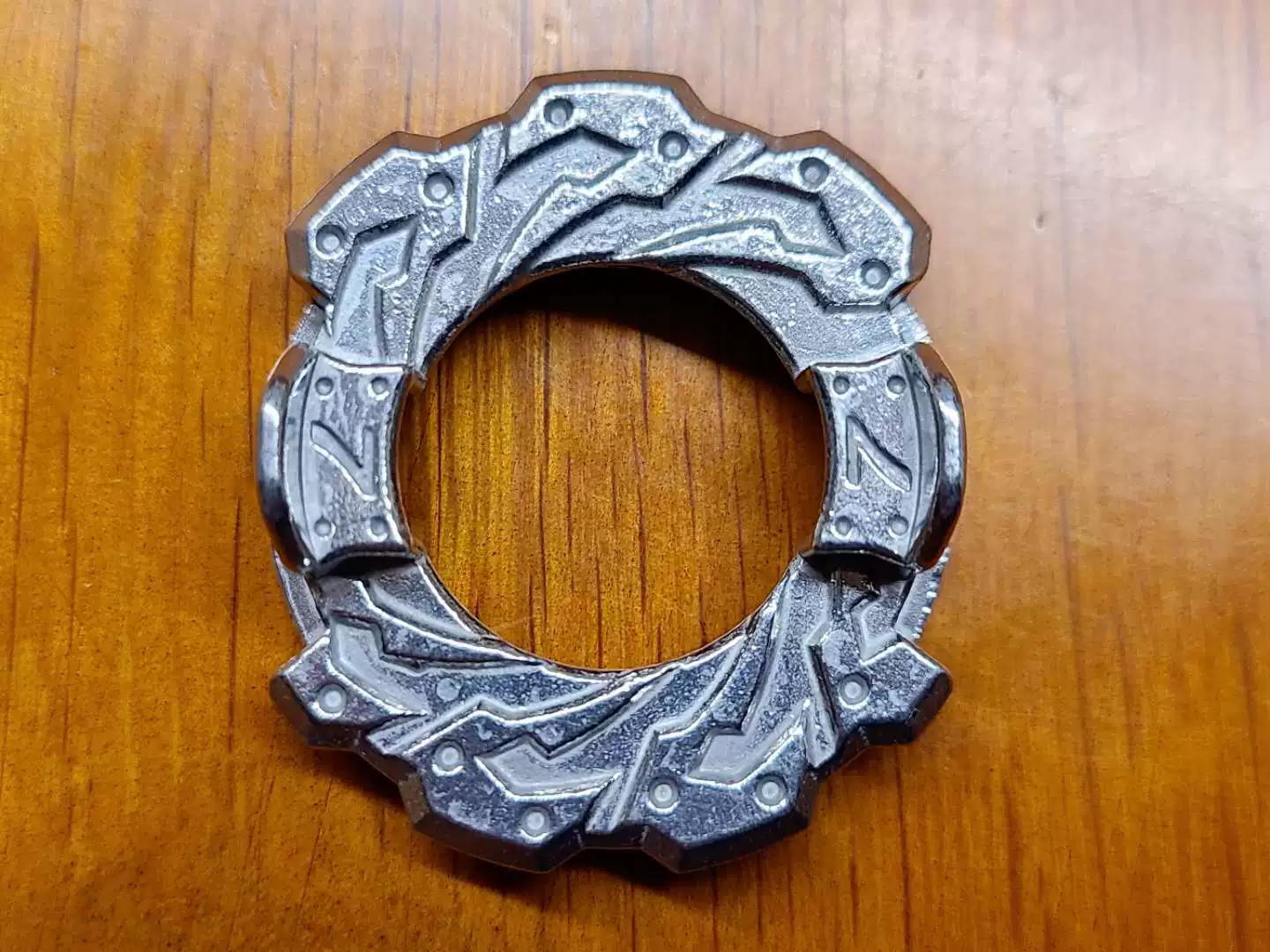 Диск TOMY BEYBLADE BURST, запчасти продаются оптом, ещё не использовался