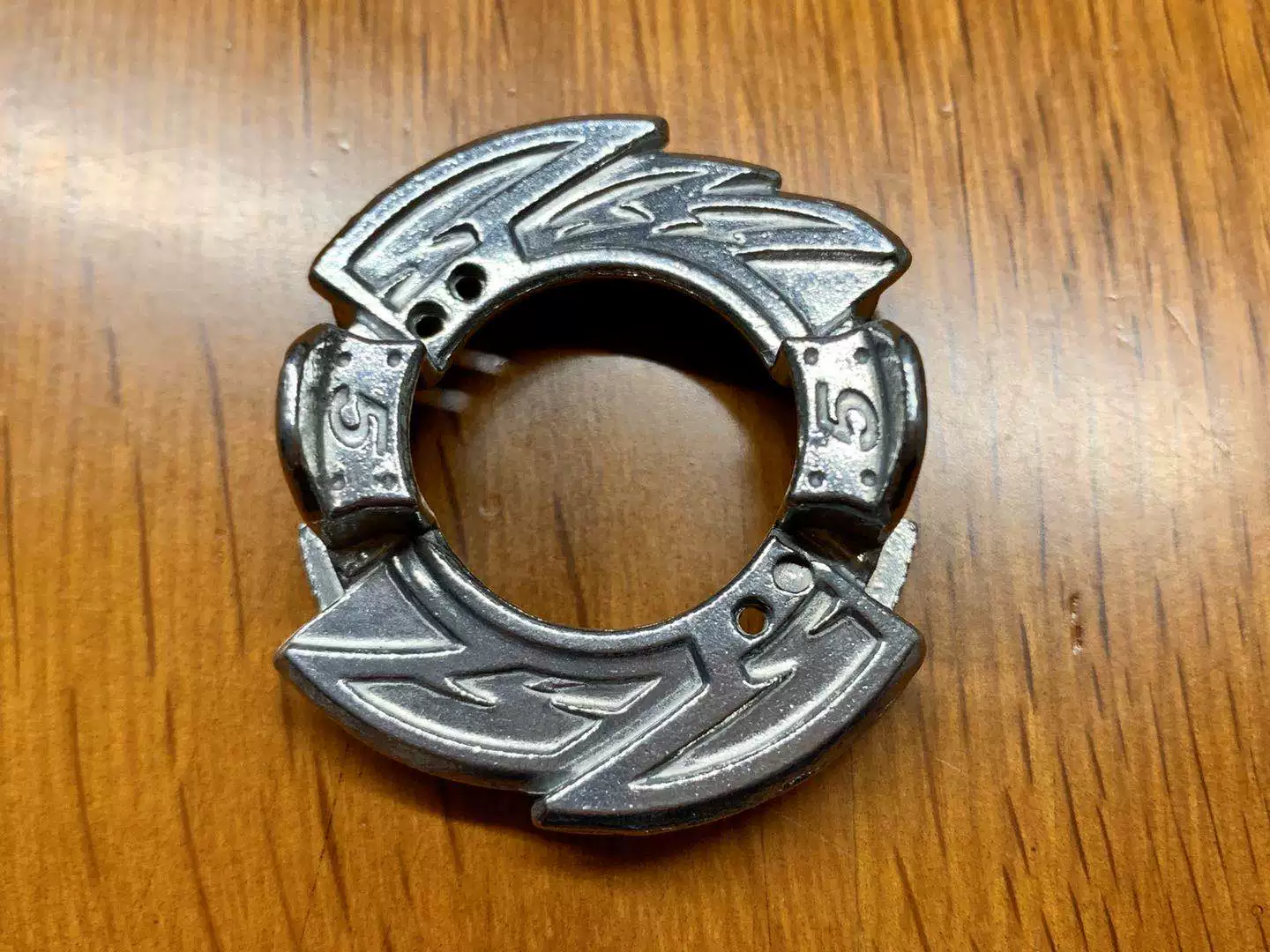 Диск TOMY BEYBLADE BURST, запчасти продаются оптом, ещё не использовался