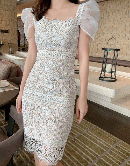 2023 summer fashion women's clothing Australian design sense French puff sleeve waist white lace dress can be worn at ordinary times