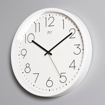 Tqj Simple Wall Clock for Living Room, Home Use, Stylish, Silent, White Wall-Mounted Clock, Radio-Controlled Decorative Quartz Clock