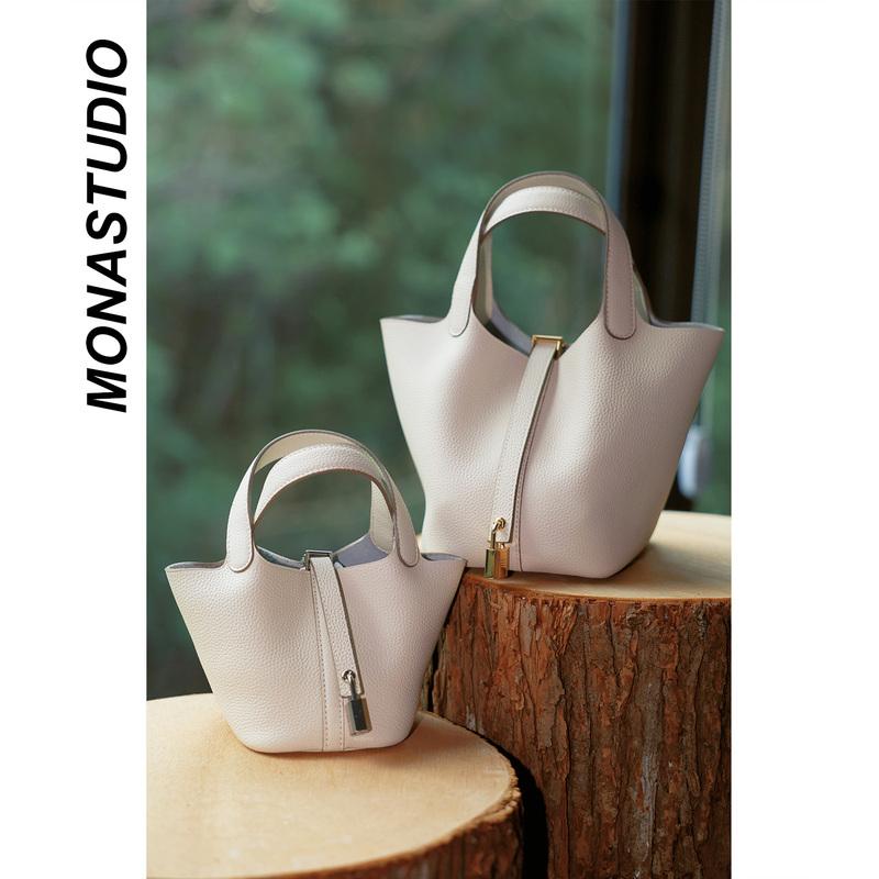 First-Layer Cowhide Bucket Bag 2026 New Genuine Leather Mini Tote Bag for Women, High-End Handbag, Crossbody Bag