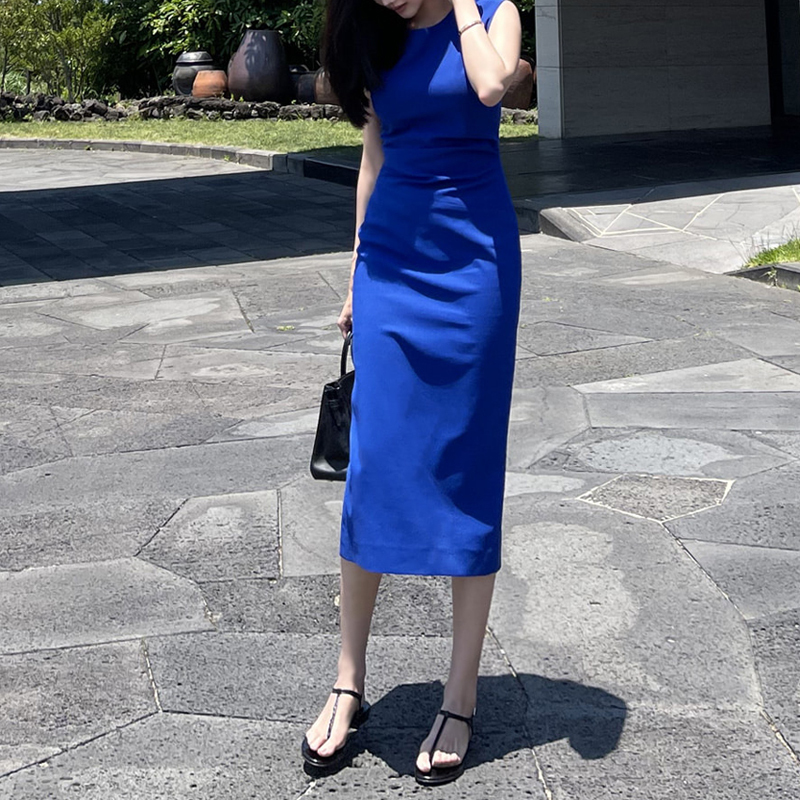 Klein Blue Sleeveless Dress for Women, Autumn High-End French Style, Bodycon, Waist-Cinching, Slim-Fitting, Elegant Long Dress 3