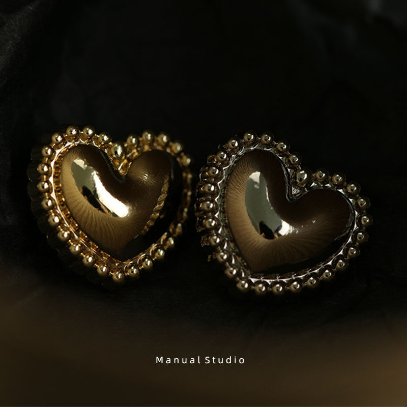 Minu A L metal lace bright face Caring Heart Type button Cardiovert Cardiovert Shirt Decorated with Son Jacket 100 Hitch