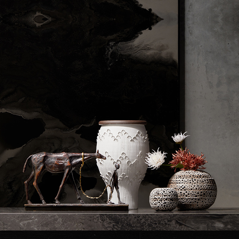 New Chinese-Style Ceramic Vase, Pottery Flower Vessel, Office and Living Room Desktop Decoration, Metal Figure Sculpture Ornament Set