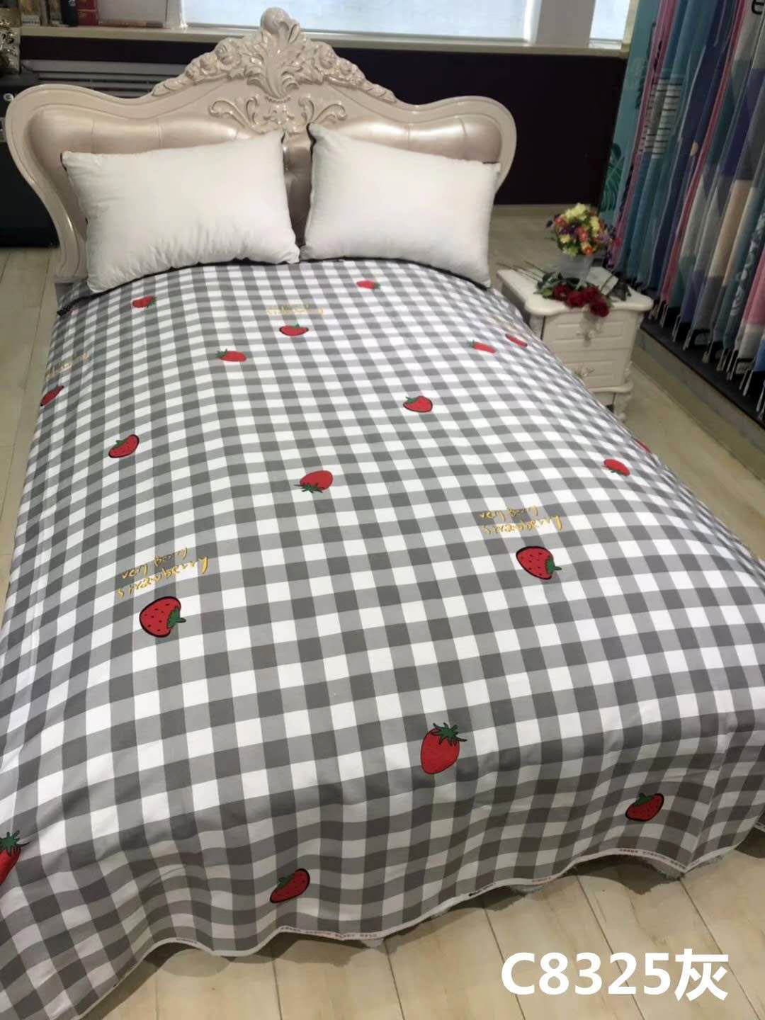 Gray Cartoon Plaid Strawberry Cotton Bedding Sheets Fitted Sheets Quilt Cover Pillowcase Four-piece Set Custom