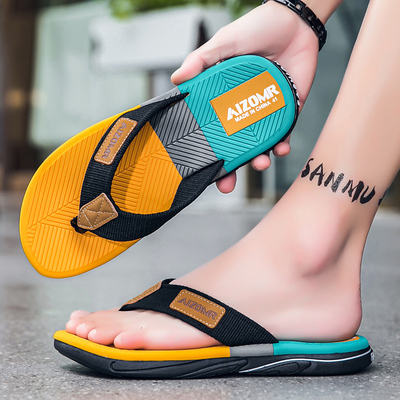 taobao agent Men's summer slippers, beach non-slip flip flops, sandals, internet celebrity, beach style, soft sole