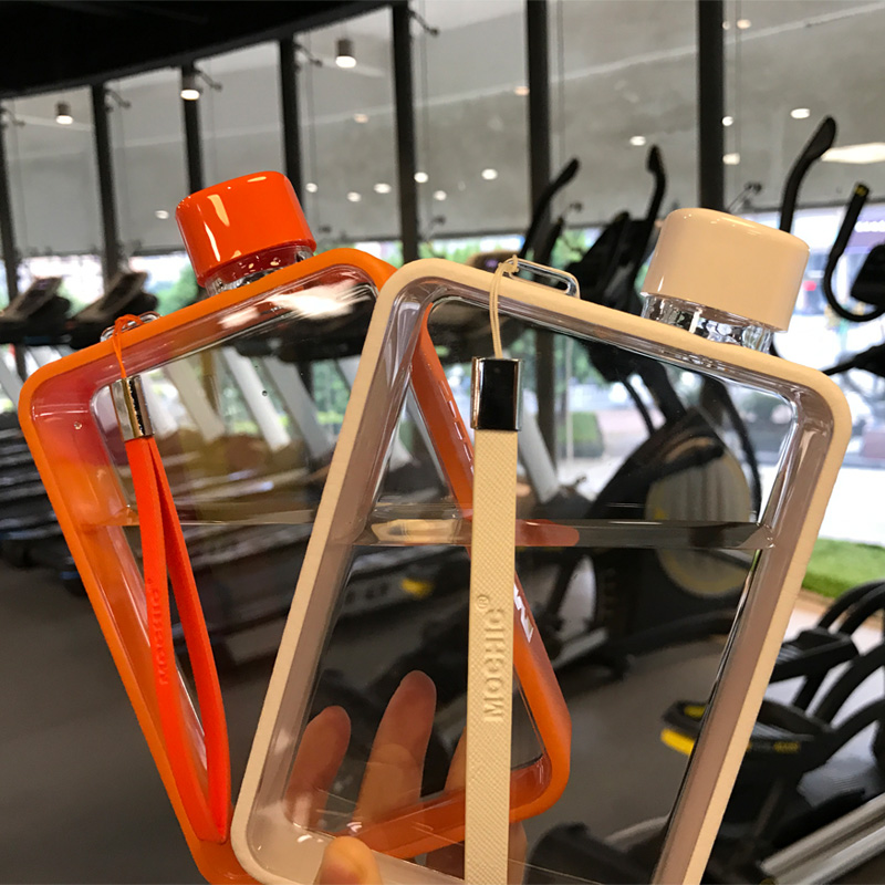 MoChic creative A5 portable flat plastic water cup outdoor sports fitness personalized paper cup 380ml