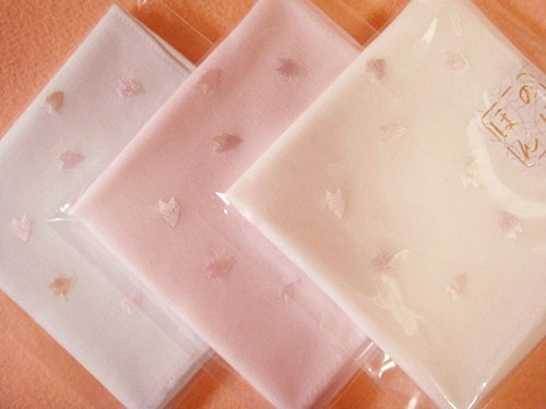 Japanese system and soft full cotton pure cotton plain embroidered cherry blossom embroidered hand parquet petals to skin and sweat handkeratons