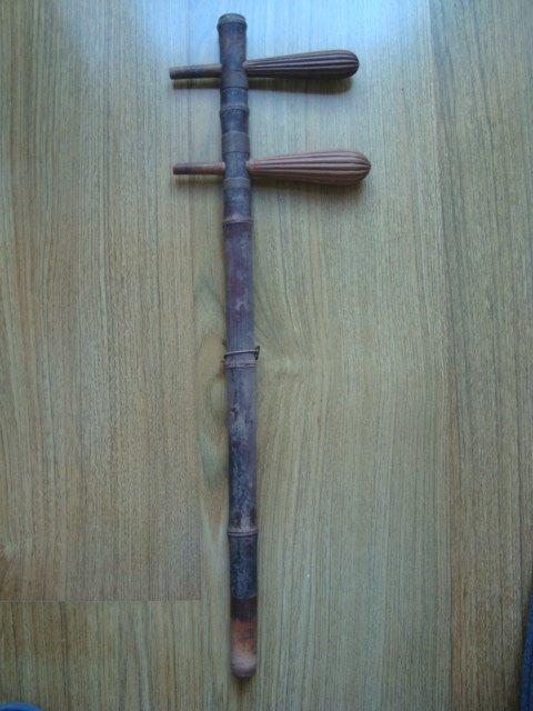 E0239 Republic of China refined Kyohu pole and handle year old bag with good size