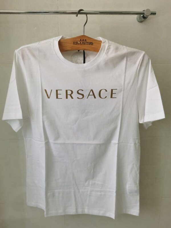 In Stock! Authentic Versace Classic White Crew Neck Short-Sleeve T-Shirt from European Stores In Stock! Authentic Versace Classic White Crew Neck Short-Sleeve T-Shirt from European Stores