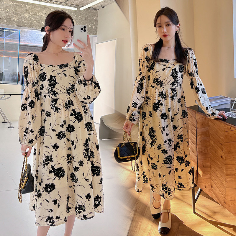 Pregnancy Woman Dress Spring Dress New Korean Version of the Long Edition Retro Pharostyle Ocean Dress Foreign Pie's Long sleeves Knee Long Skirt