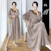 2022 spring new gestational dress with loose long dress and dress for a long time with a kneecap and a long skirt 200 catty of fluffy