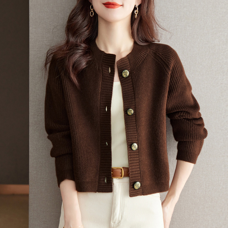 Round Neck Solid Color Short Knitted Wool Cardigan 2026 Autumn and Winter New Loose Age-Reducing Cashmere Sweater Coat for Women Round Neck Solid Color Short Knitted Wool Cardigan 2026 Autumn and Winter New Loose Age-Reducing Cashmere Sweater Coat for Women