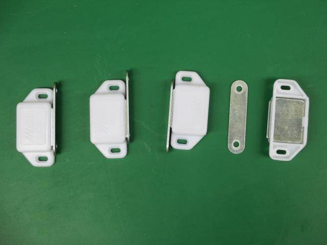 Meiyi card cupboard door magnetic clamp door magnetic touch cabinet door plastic magnetic suction door touch bead (large number) -Taobao