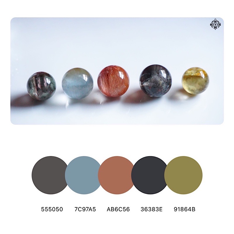 (Lin Instrumental Building) white crystal water crystal ball mineral wrap body yellow red hair crystal blue rabbit hair green ghost small crowdsourced