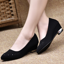 Old Beijing Cloth Shoes Working Shoes Female Black Slopes Heel Pointed Non-slip Working Shoes With Professional Tooling Inlaid Drilling Women Shoes